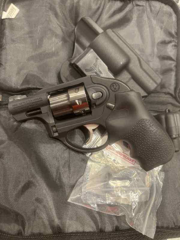 RUGER LCR 22LR 